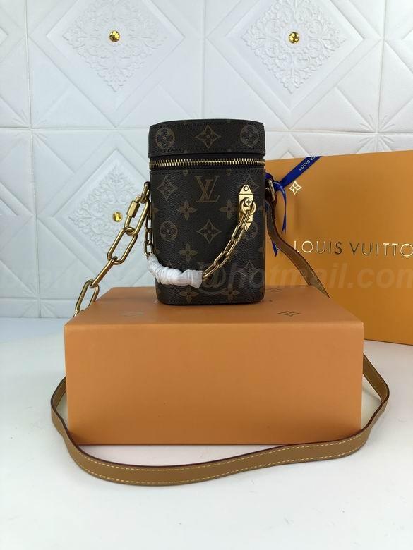 Louis Vuitton Handbags 126